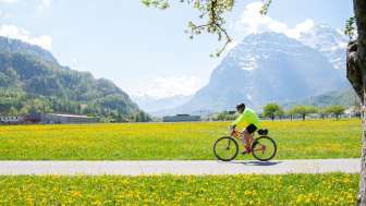 Alpenpanorama-Route, Etappen 2 und 3 - Ziegelbrücke – Glarus – Linthal