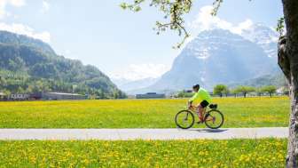 Alpenpanorama-Route, Etappen 2 und 3 - Ziegelbrücke – Glarus – Linthal