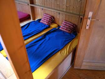 Einfache urchige Zimmer im Bergrestaurant