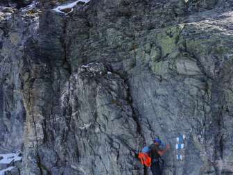 The key point during the descent from Chli Kärpf