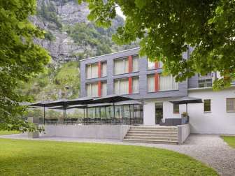 Hotel Tödi Exterior View Summer