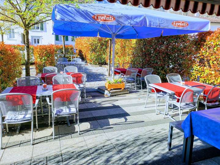 Cafe Wiggis Restaurant Bar