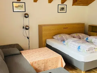 Zimmer mit Balkon