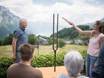 Stimmgabel, Station  vom DenkWeg im Seminarhotel Lihn