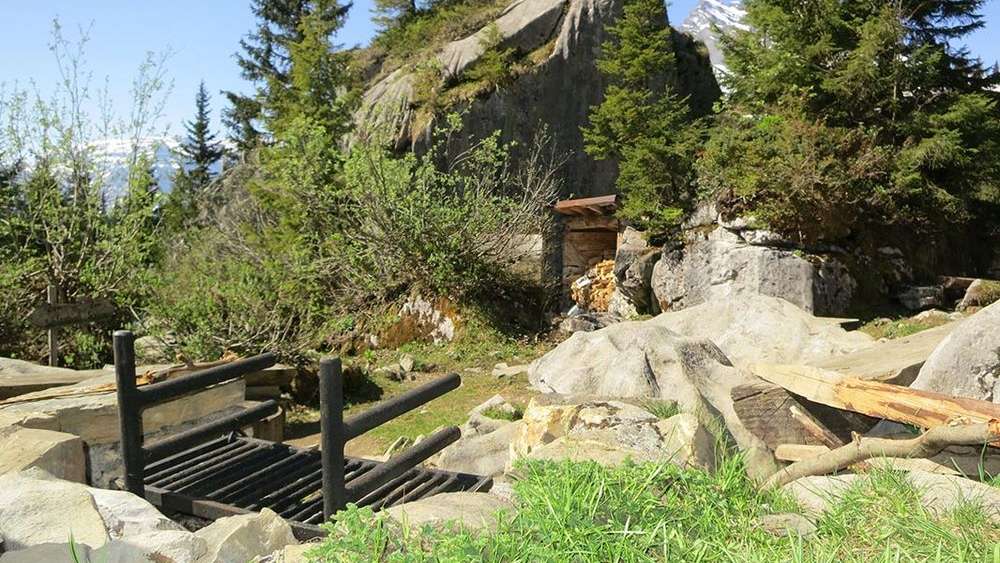 Feuerstelle Zwergenschloss, Braunwald