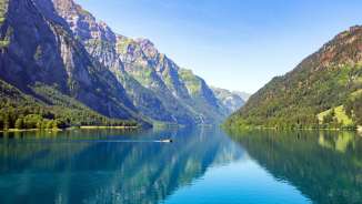 Der Klöntalersee im Sommer