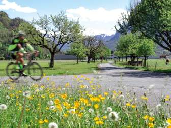 Alpenpanorama-Route, Etappen 2 und 3 - Ziegelbrücke – Glarus – Linthal