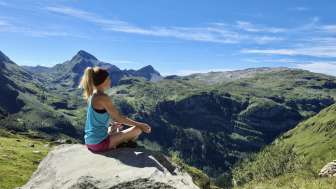 Entspannen und die Ruhe der Glarner Alpen geniessen