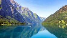 Der Klöntalersee im Sommer