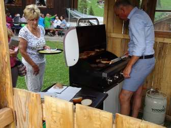 Grill im Wildhaiwigädeli